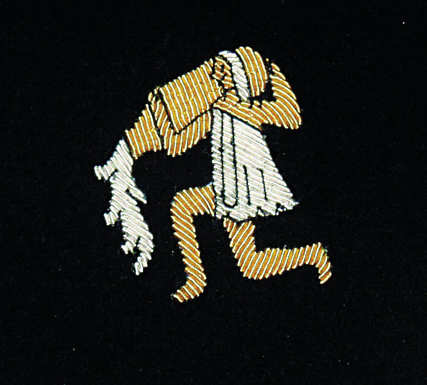 Aquarius Motif Embroidered Velvet Slipper