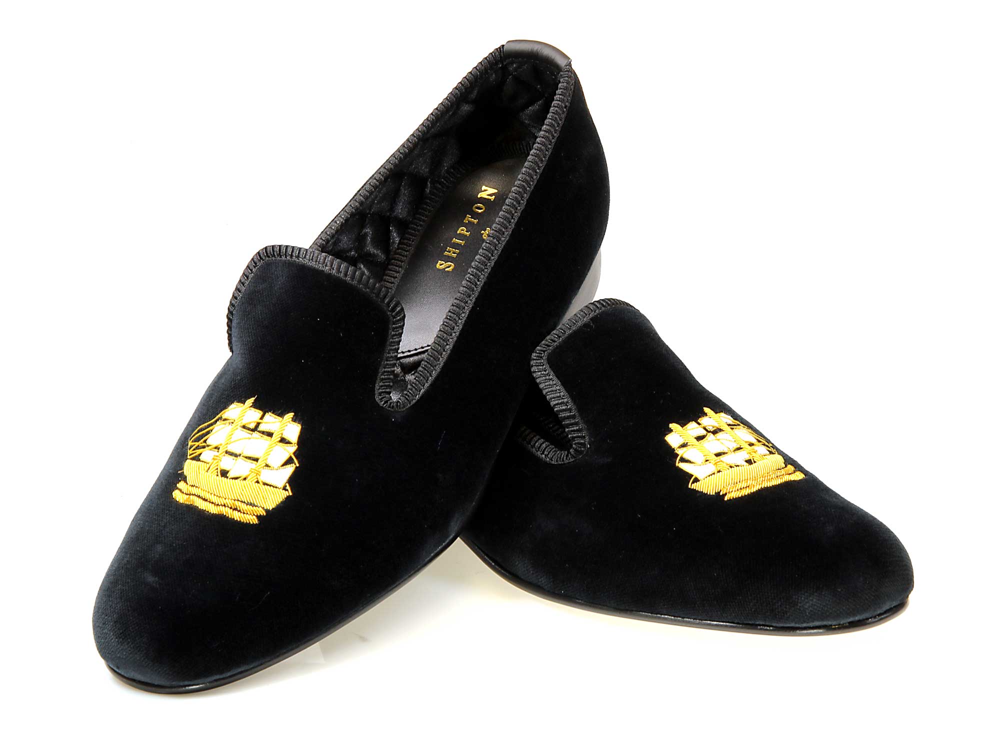 Clipper Motif Embroidered Velvet Slipper