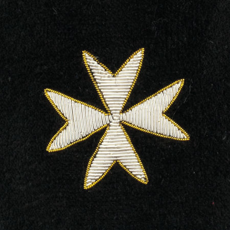 Club Society Motif Velvet Cushion - Image 16