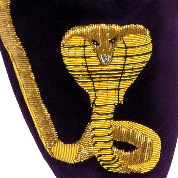 Cobra Motif Embroidered Velvet Slipper - Image 2