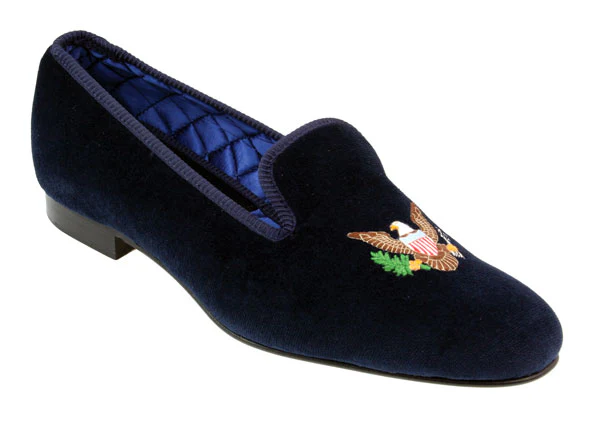 Great Seal Motif Embroidered Velvet Slipper