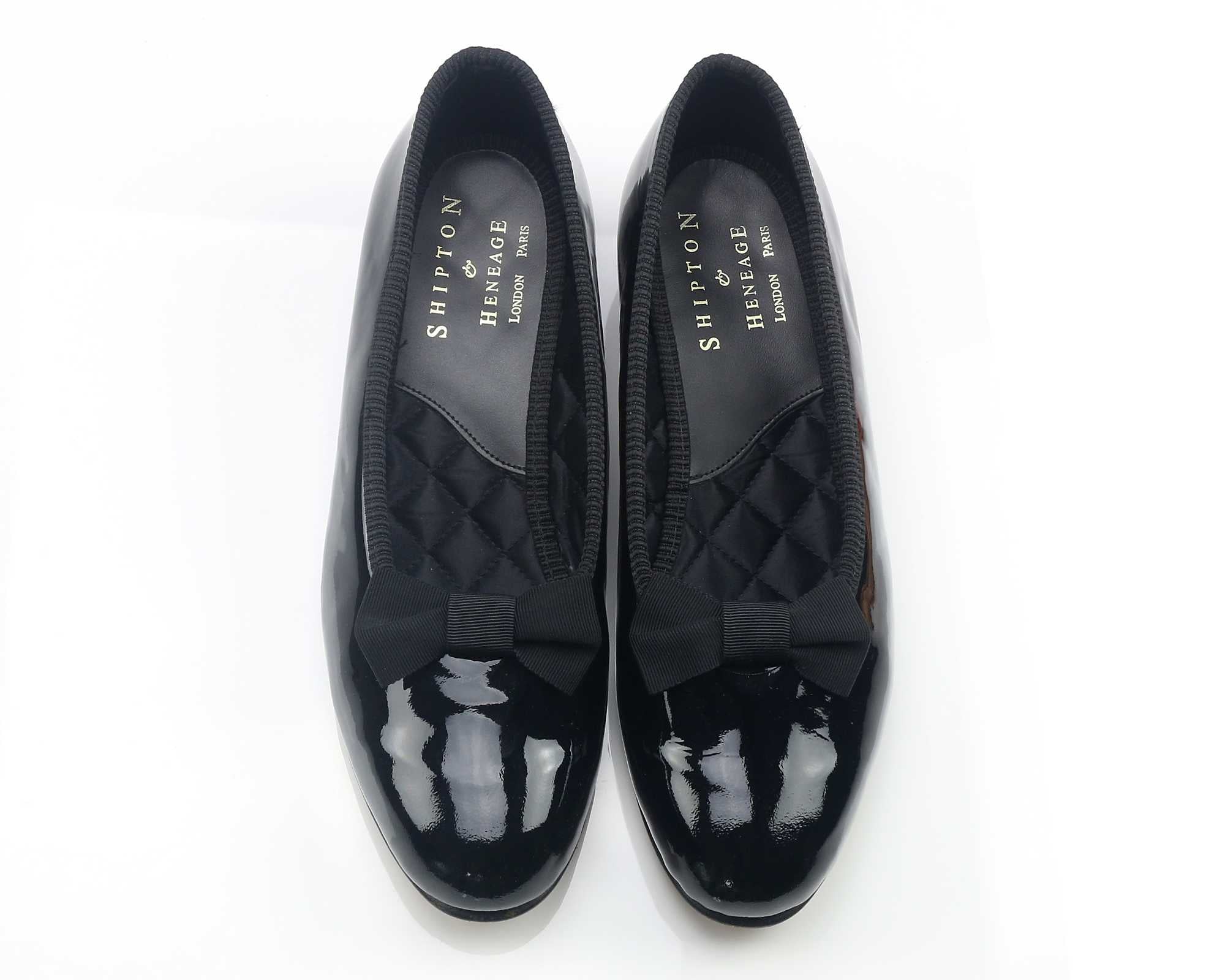 Ladies WIDE Black Patent Pump with Bow - UK 5.5