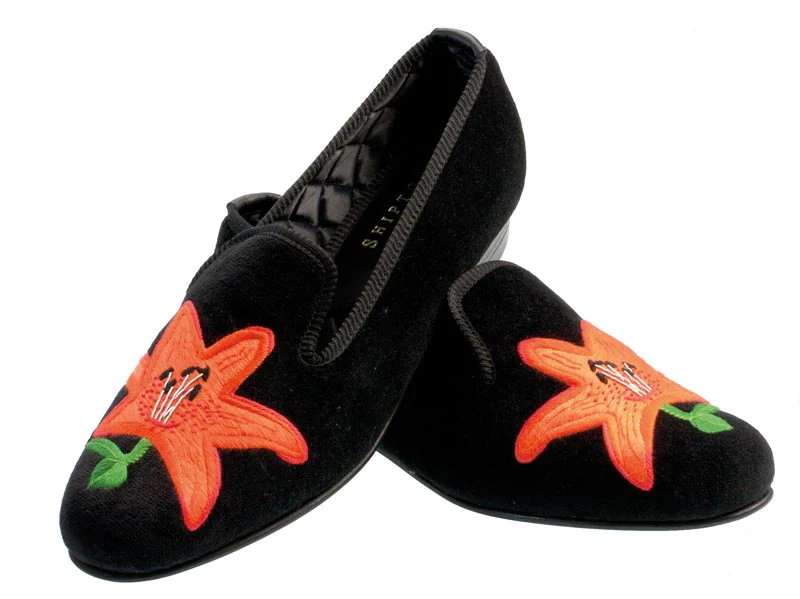 Lily Motif Embroidered Velvet Slipper - Image 2