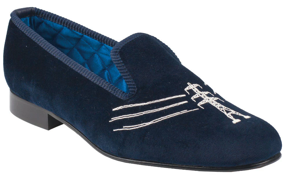 Pylon Motif Embroidered Velvet Slipper