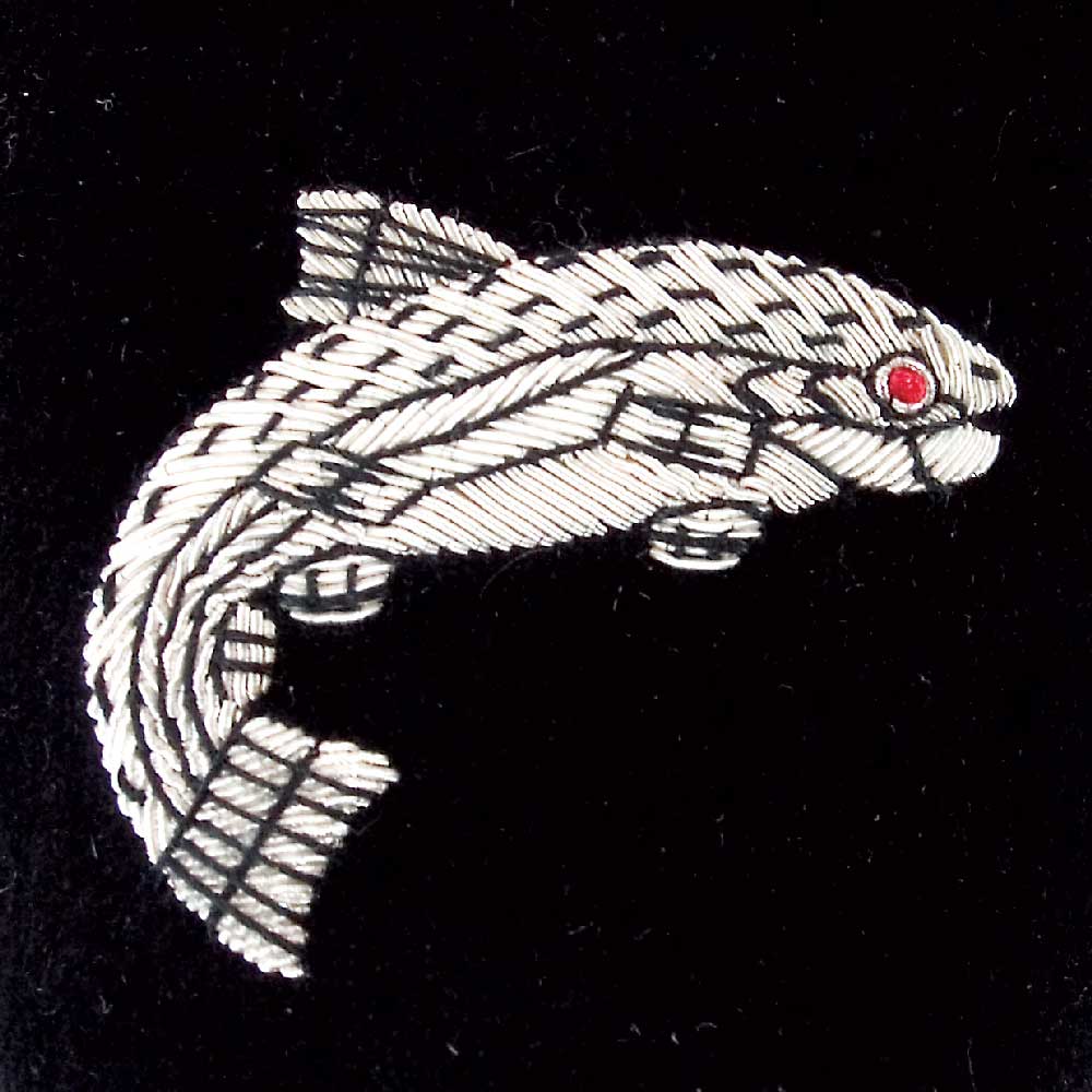 Salmon Motif Embroidered Velvet Slipper - Image 2