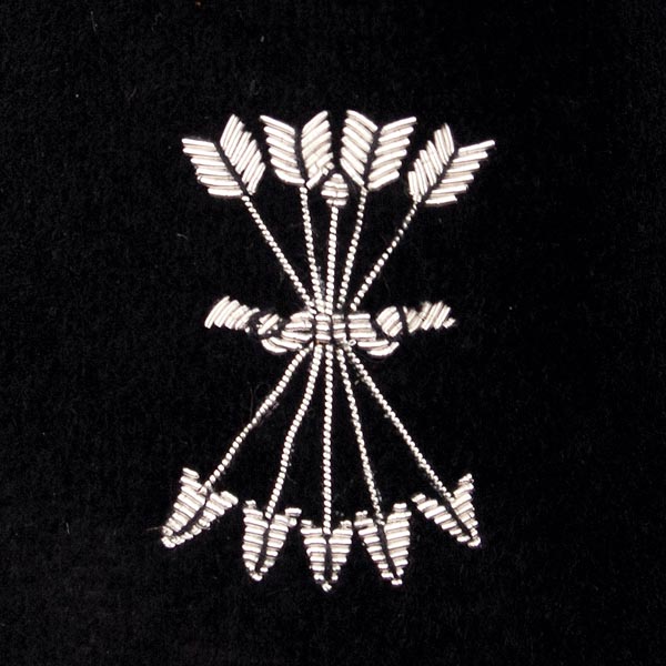 Silver Arrows Motif Embroidered Velvet Slipper - Image 2
